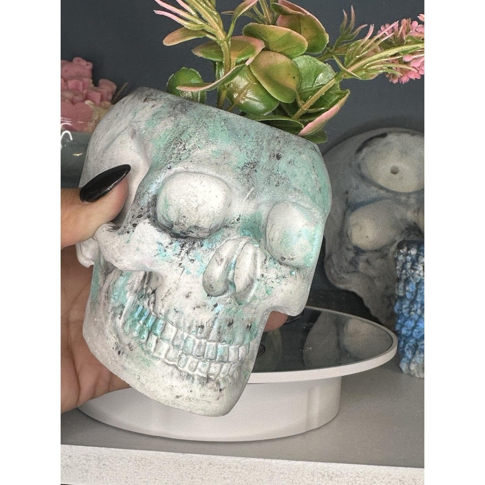 Skull Concrete Plant Pot Black Green Handmade Cement Succulent Planter - Picture 9 of 10